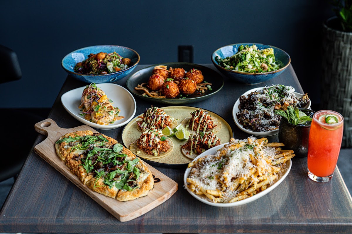 402 eat + drink-2