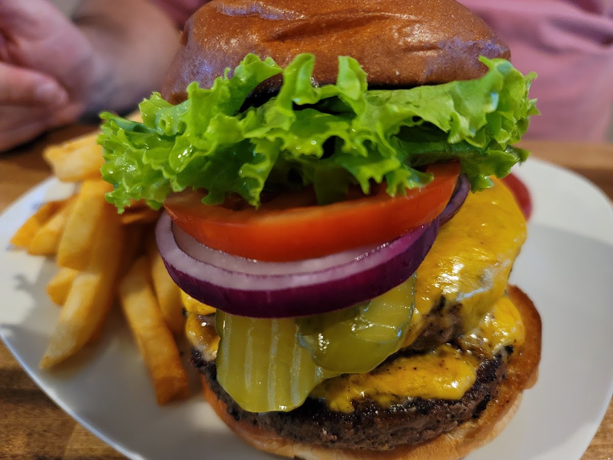 Elk Grove Sports Bar & Grill-2