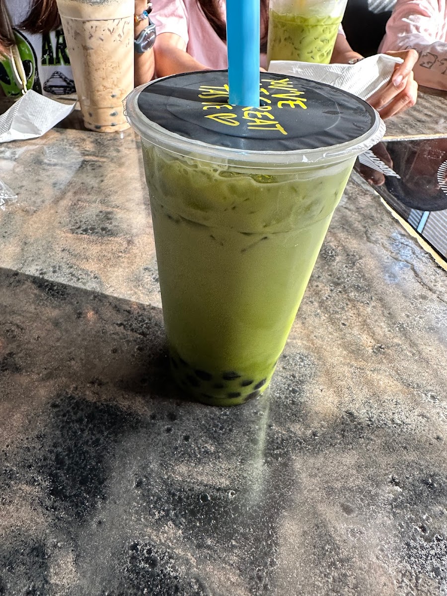 Boba Lounge and cafe-4