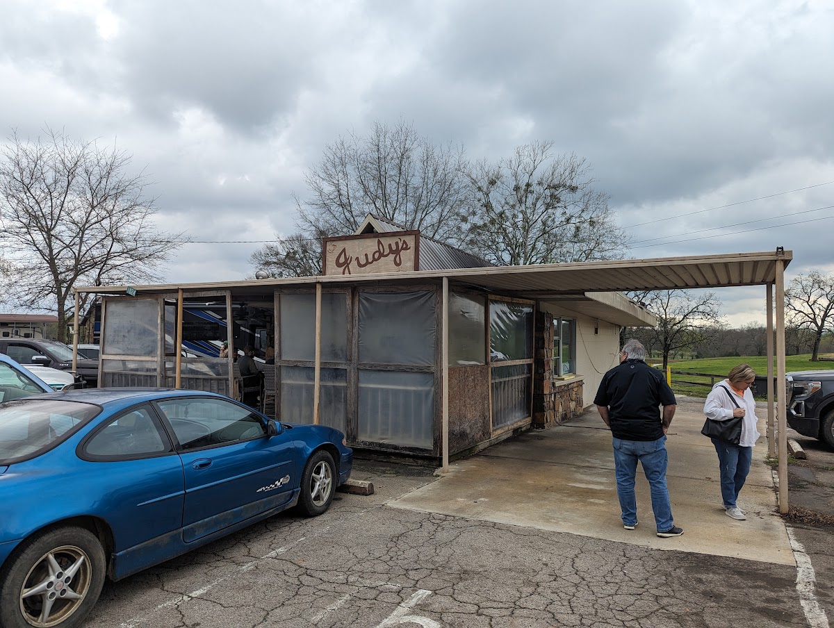 Judy's Drive In-4