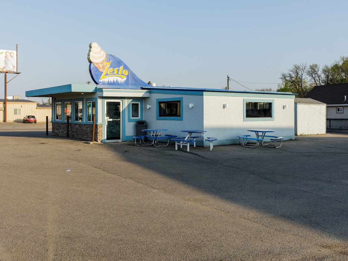 Zesto Drive Inn-3