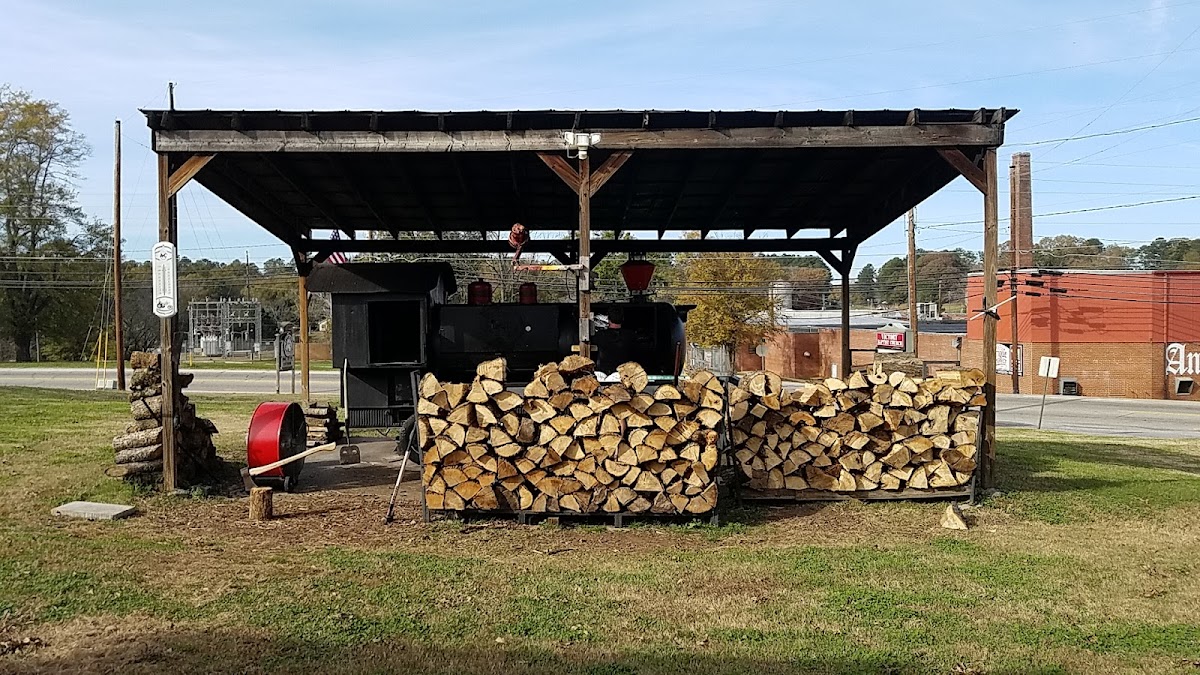 Iron Pig BBQ-4