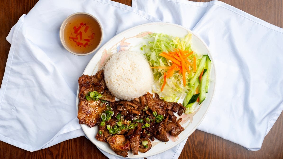 Hot Pho Restaurant-5