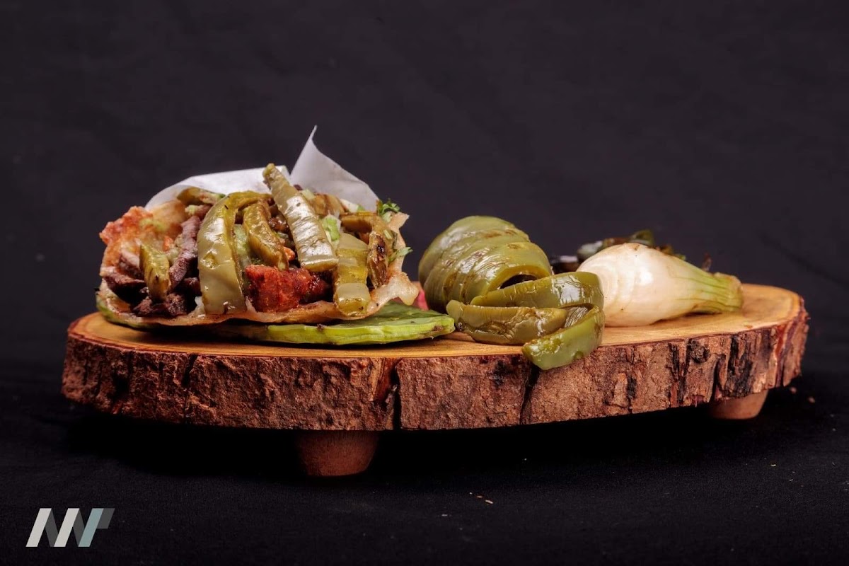El Rey Tacos Y Mariscos-3