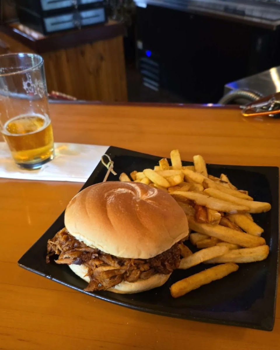 County Line Tavern-4