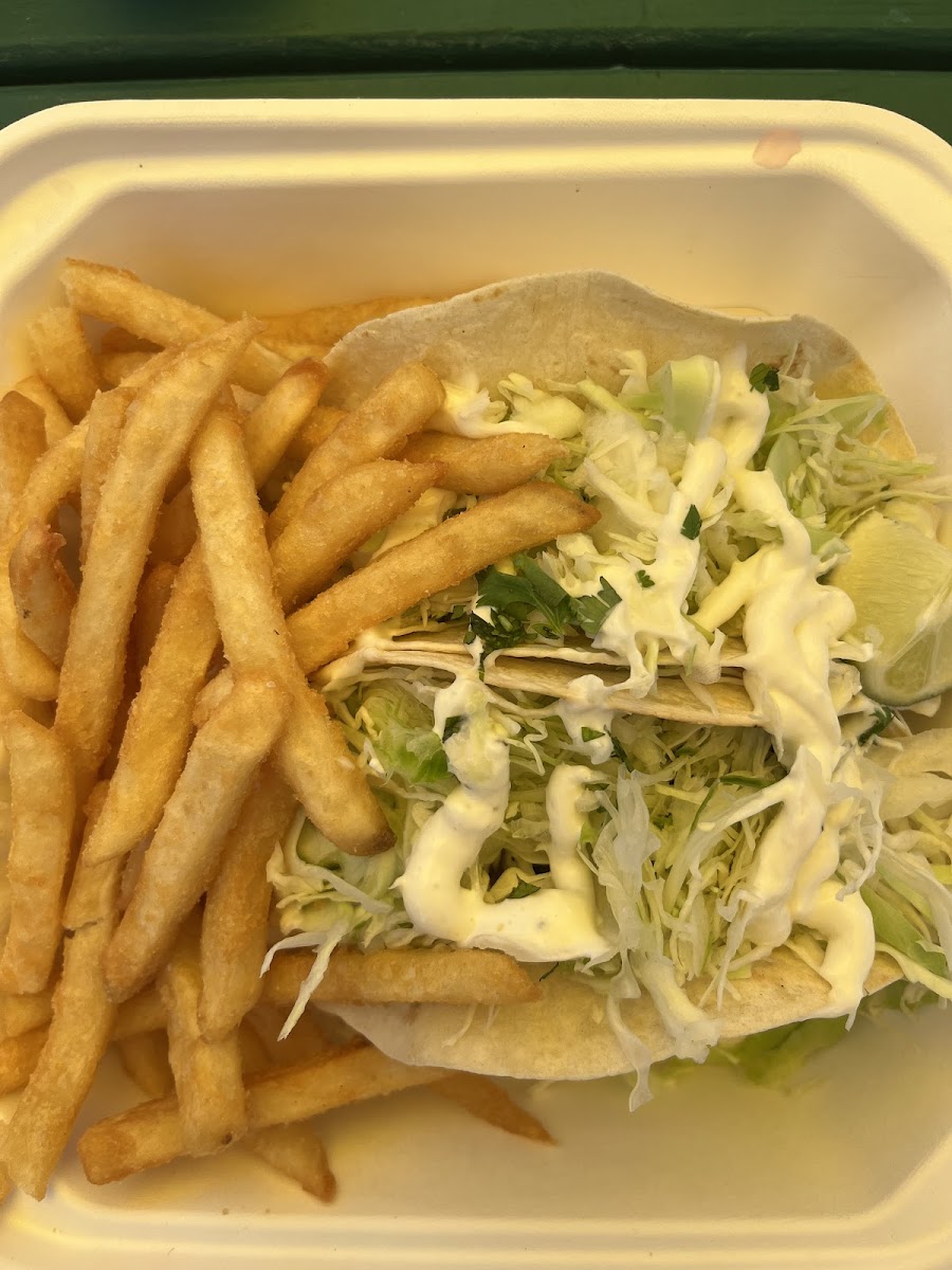 Salty’s Clam Shack-3