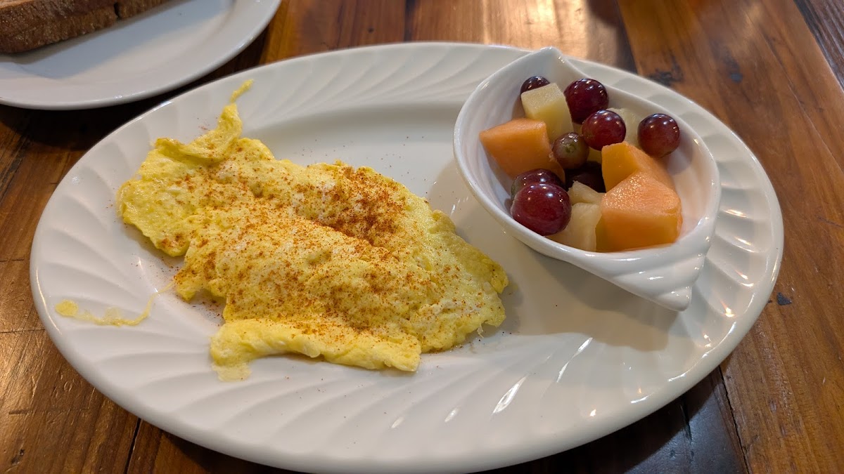 Smile Cafe Breakfast & Lunch-5