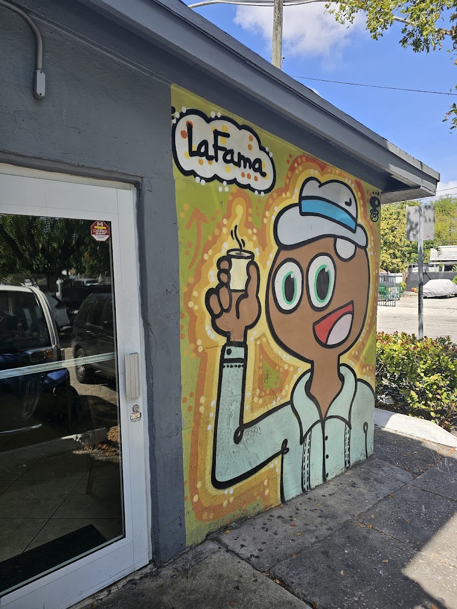 La Fama Cafeteria-5