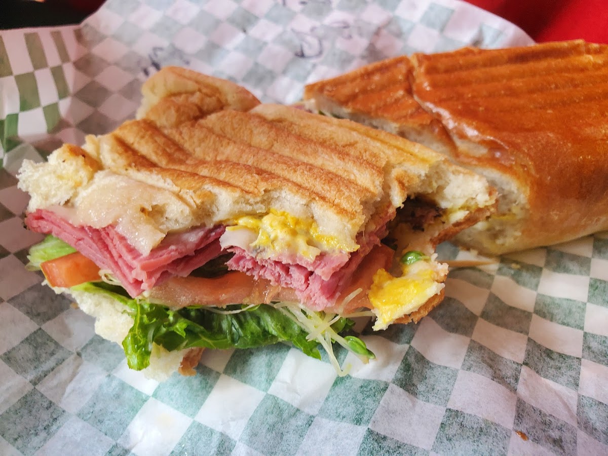Deli & Bread Connection-3
