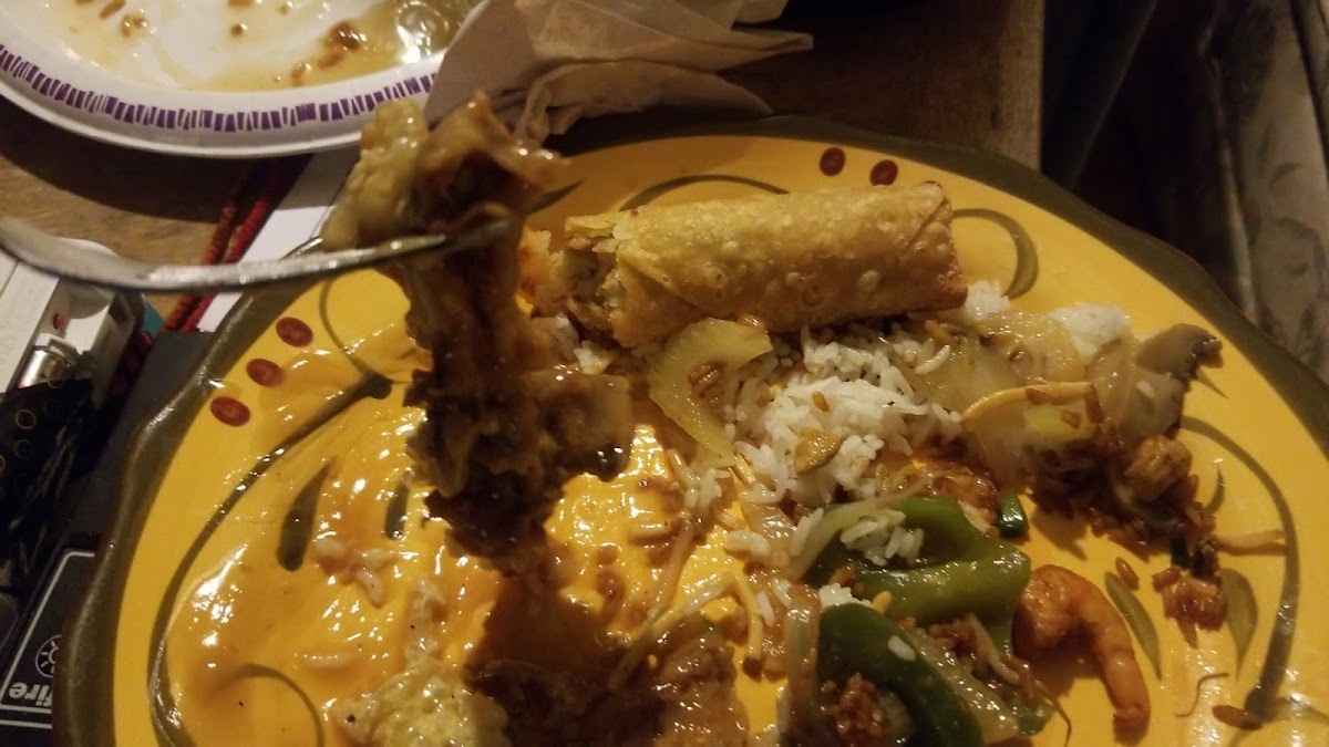 Jue's Chinese Restaurant & Lounge-2