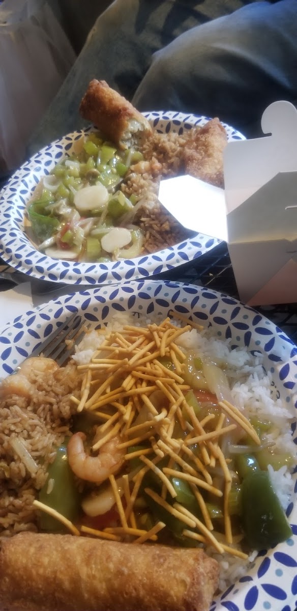 Jue's Chinese Restaurant & Lounge-5