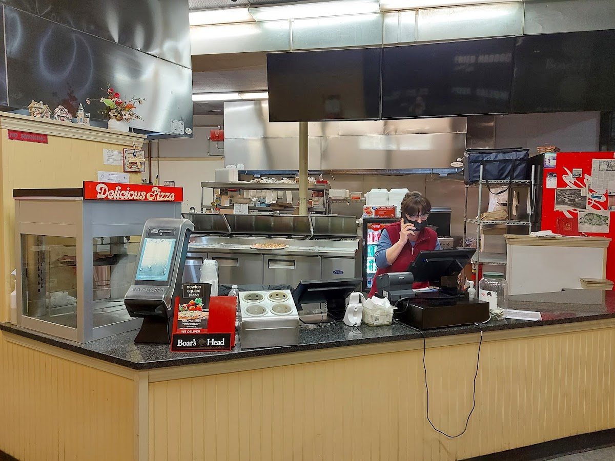Newton Square Pizza-5