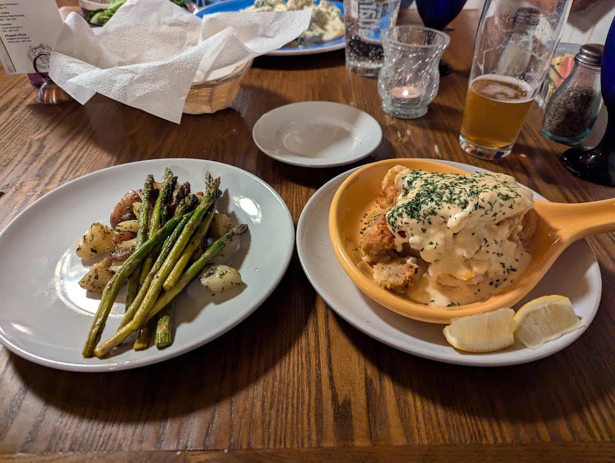 Lighthouse Inn & Restaurant-2