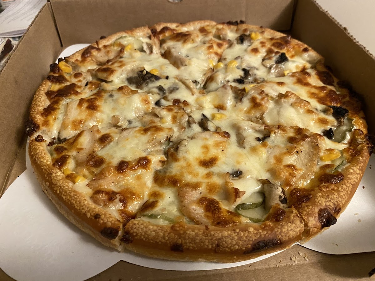 Yarmouth House of Pizza-3