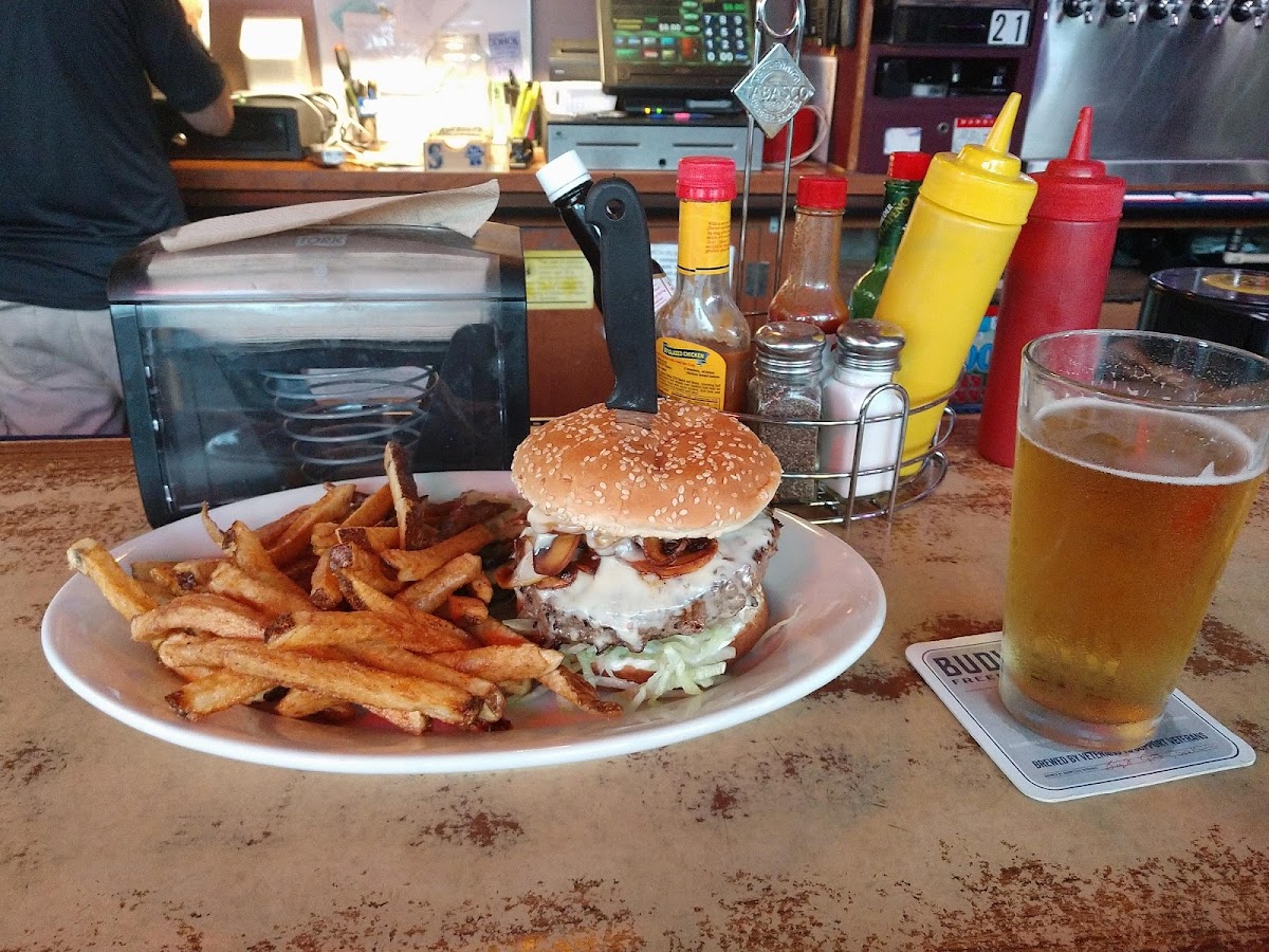 Horseshoe Saloon-2