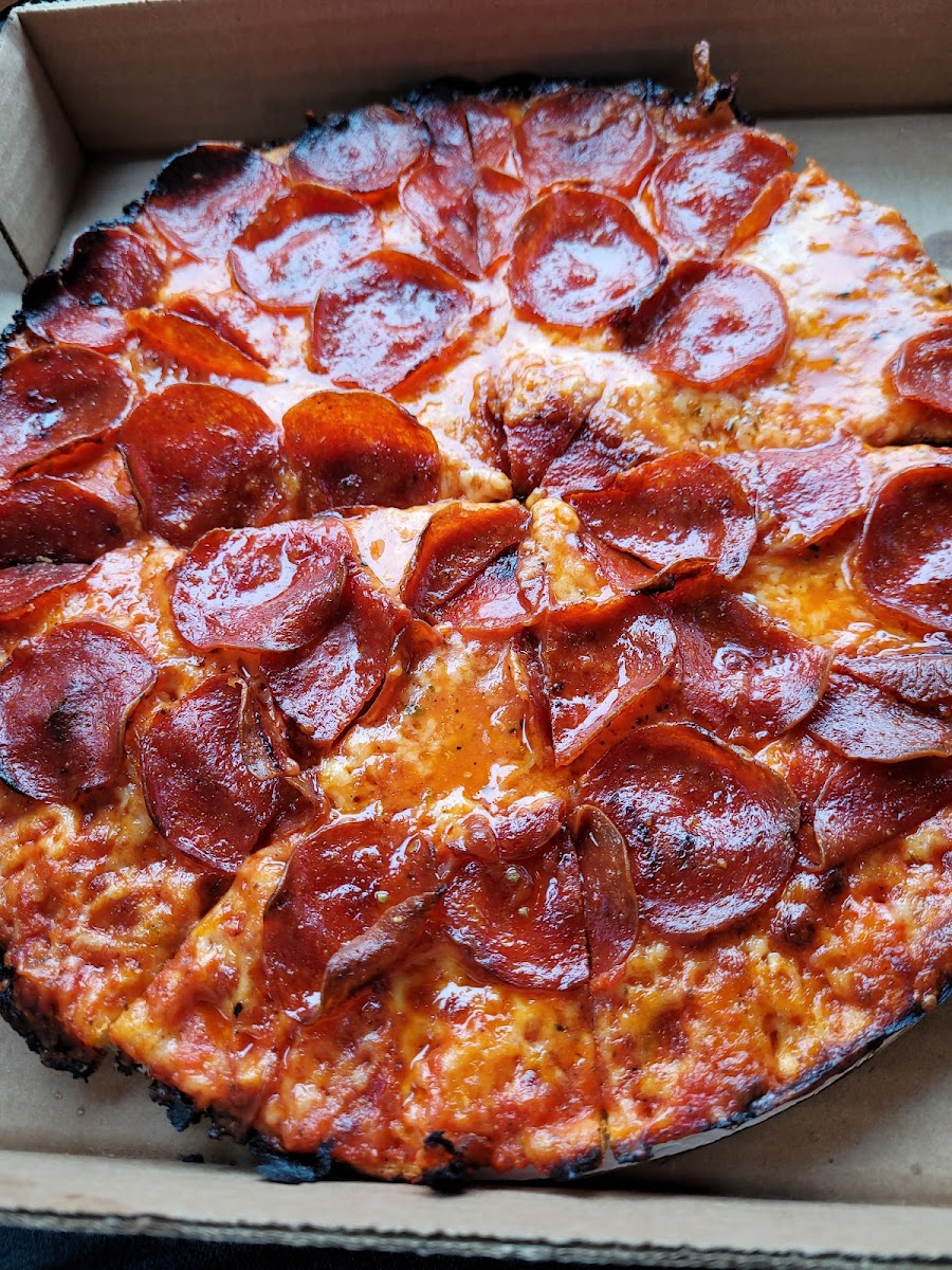 J's Flying Pizza-2