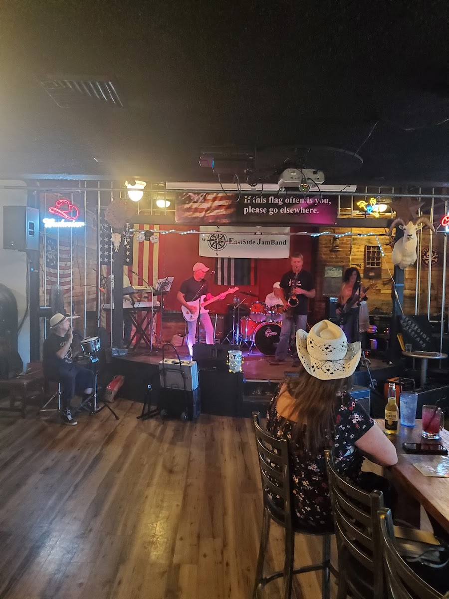Twisted River Saloon-3