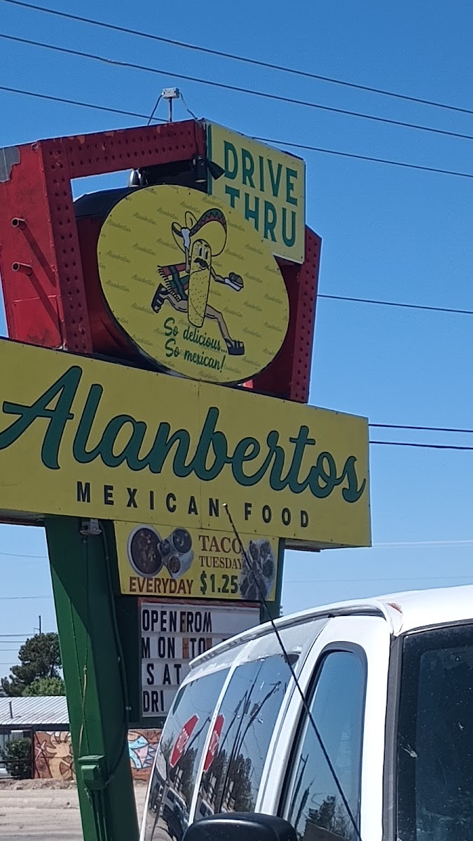Alanberto's Mexican Food-4