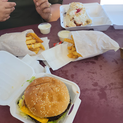 Big Mamas-2