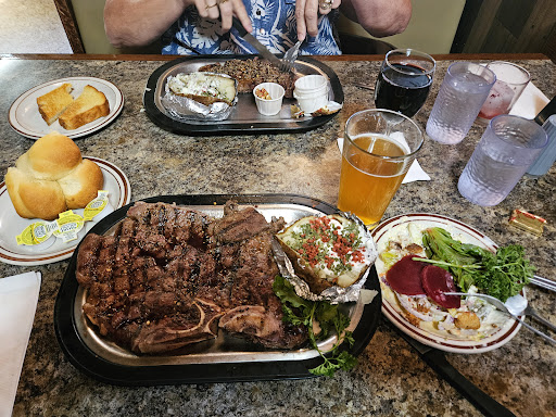 Bob's Texas T-Bone & Frosty's Lounge-3