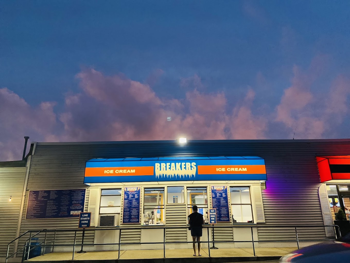 Breakers Ice Cream-2