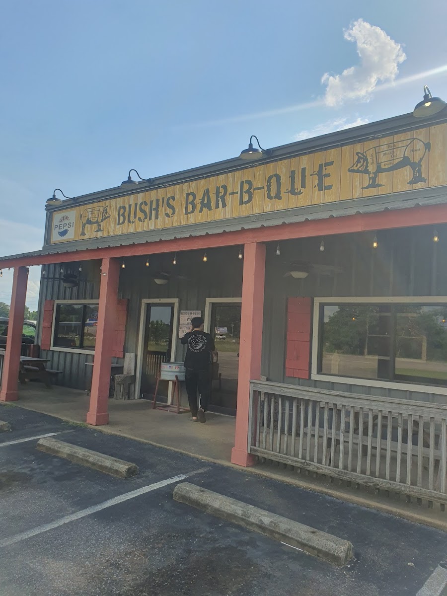 Bush's Bar-B-Que-4