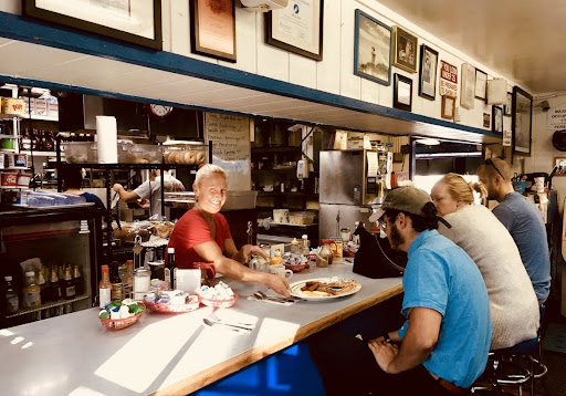 Eat At Joe's-3