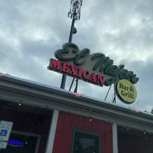 El Mejor Mexican Bar & Grill-4