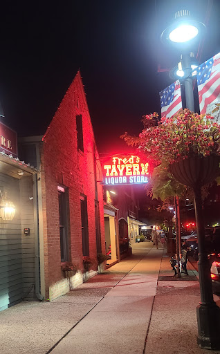 Fred's Tavern-5