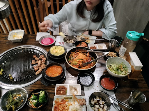 Jeong Yook-5