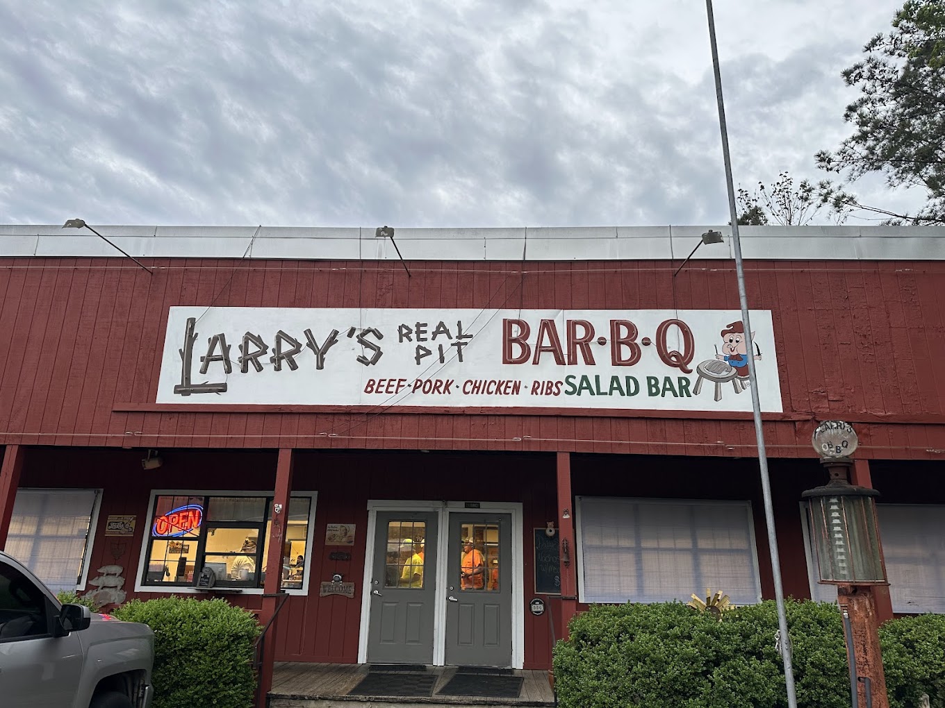Larry's Real Pit Bar-B-Q