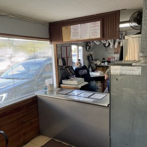 Larry's Restaurant-5