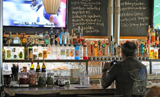 Leroy's Kitchen + Lounge