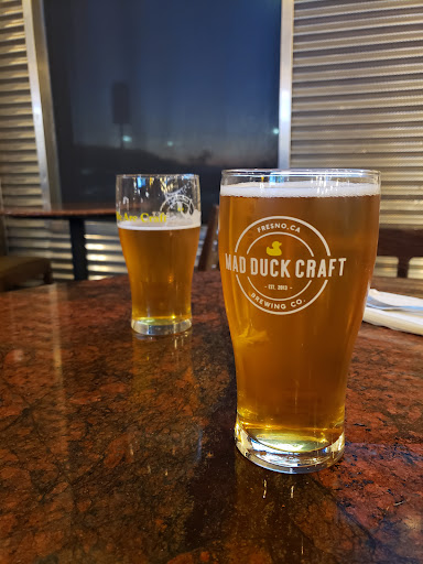 Mad Duck Craft Brewing Campus Pointe-4