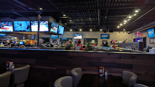 Madhouse Bar & Grill-4