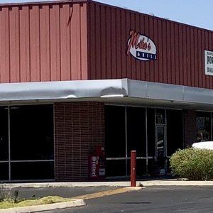 Mike's Grill-3