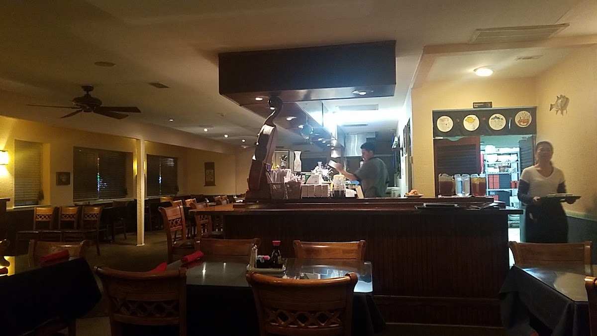 Naru Sushi & Grill