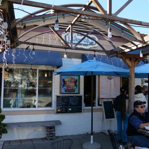 Noi and Doi's 2nd Street Cafe-4