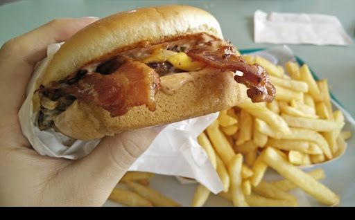Omega Burgers Lakewood-4