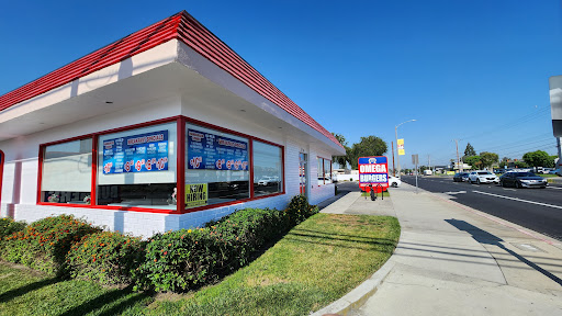 Omega Burgers Lakewood-5