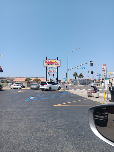 Tam's Burgers-5