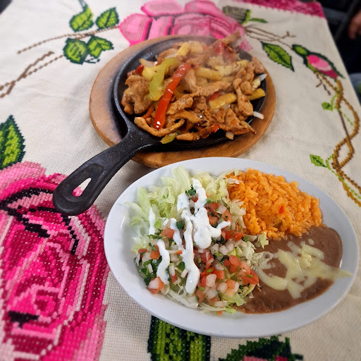 Taqueria Amigo Mexican Restaurant-5
